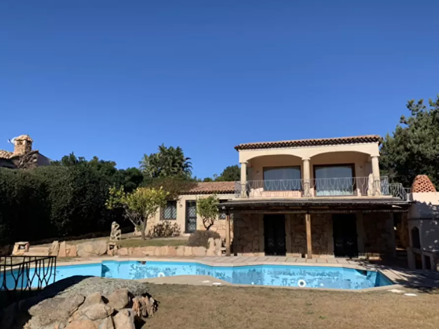 Immagine 24 di Villa in vendita  in via dei velieri a Arzachena