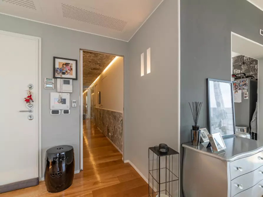 Immagine 20 di Appartamento in vendita  in via Chiodo a Savona