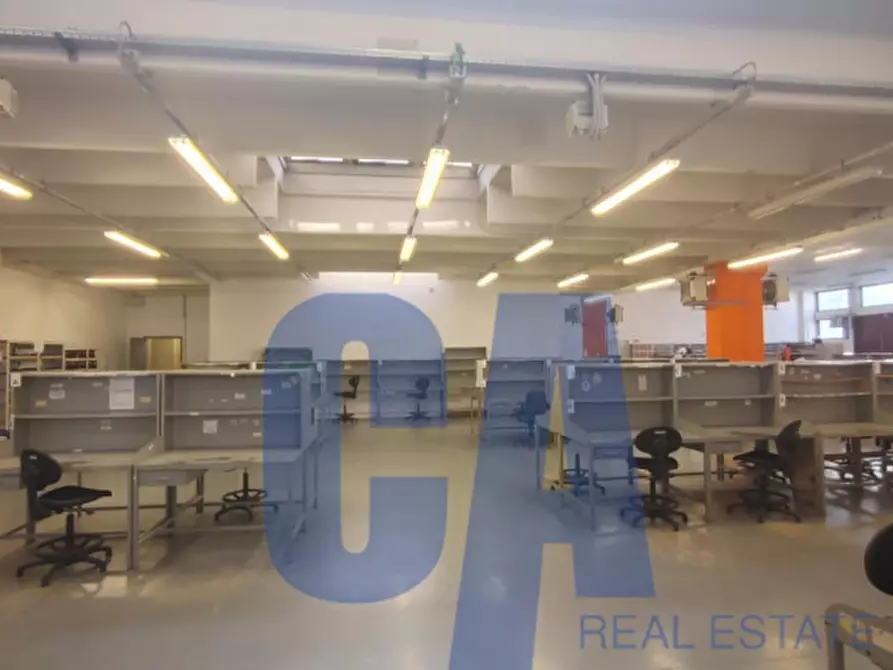 Immagine 10 di Laboratorio in affitto  in PIAZZALE MACIACHINI CARLO a Milano