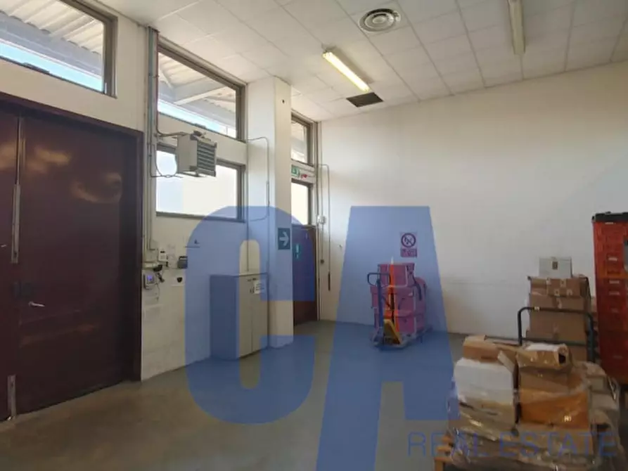 Immagine 16 di Laboratorio in affitto  in PIAZZALE MACIACHINI CARLO a Milano