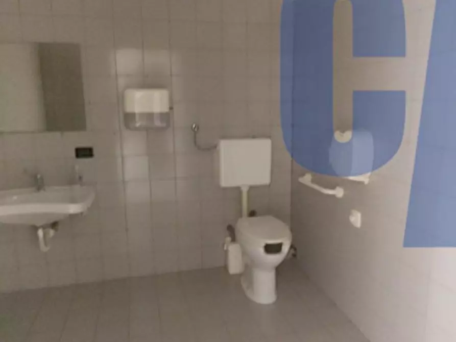 Immagine 22 di Ufficio in vendita  in STRADA MILANO FIORI a Assago