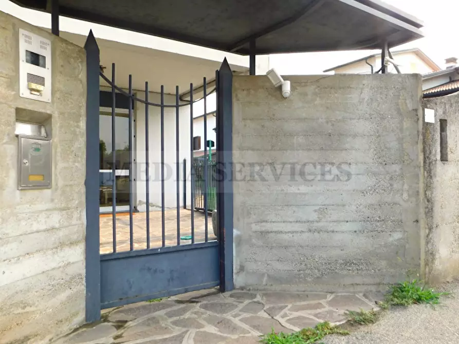 Immagine 2 di Appartamento in vendita  in via Galileo Galilei n° 12 a Sannazzaro De' Burgondi