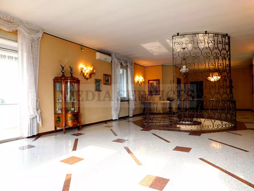 Immagine 10 di Appartamento in vendita  in via Galileo Galilei n° 12 a Sannazzaro De' Burgondi