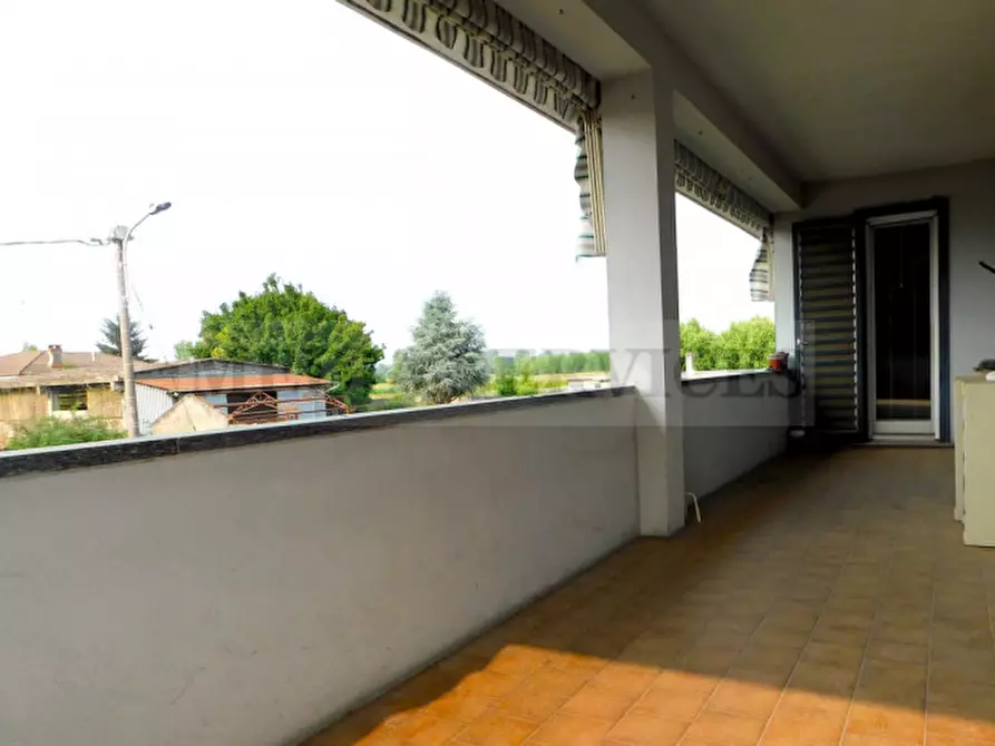 Immagine 13 di Appartamento in vendita  in via Galileo Galilei n° 12 a Sannazzaro De' Burgondi