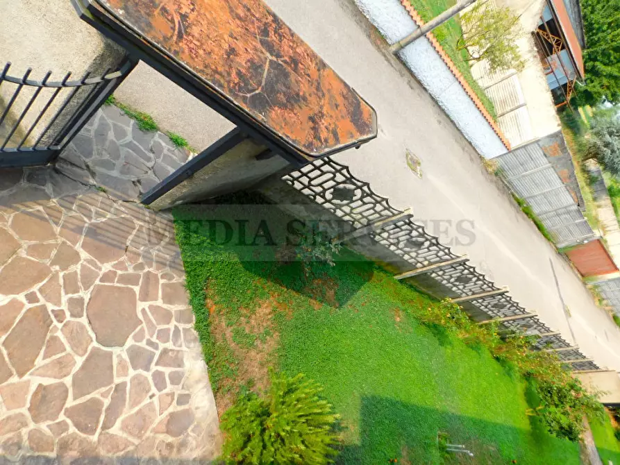 Immagine 14 di Appartamento in vendita  in via Galileo Galilei n° 12 a Sannazzaro De' Burgondi