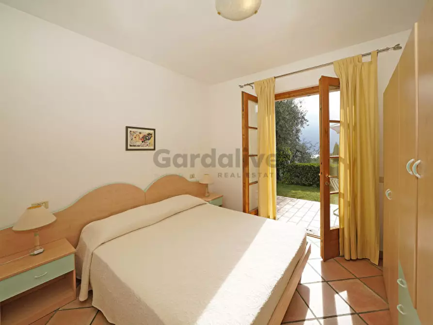 Immagine 25 di Casa indipendente in vendita  in Via Apollo 11 a Tremosine