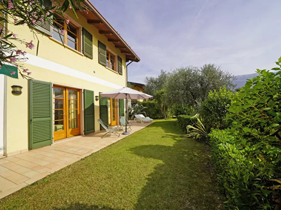 Immagine 31 di Casa indipendente in vendita  in Via Apollo 11 a Tremosine