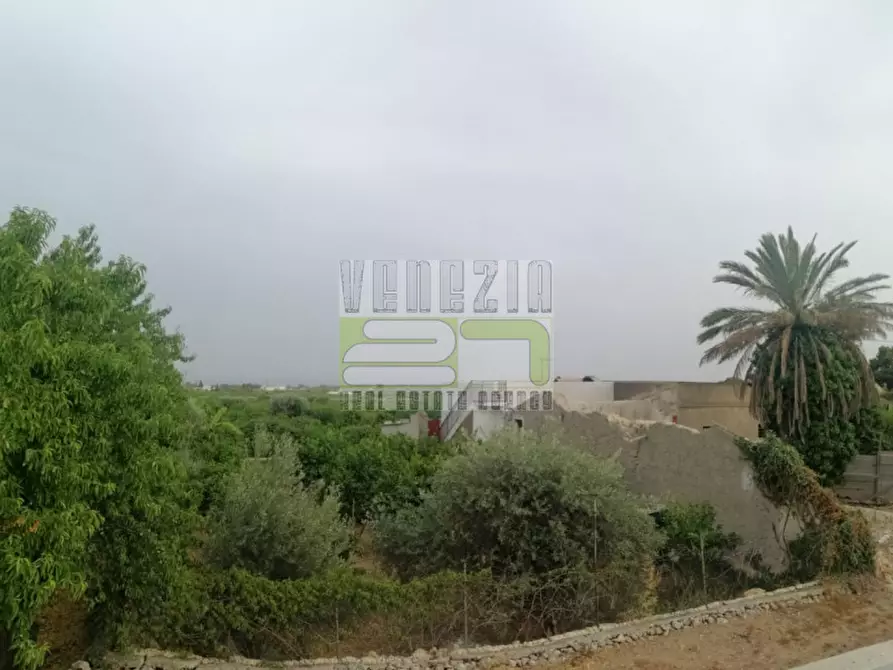 Immagine 33 di Villa in vendita  in contrada Risicone a Avola