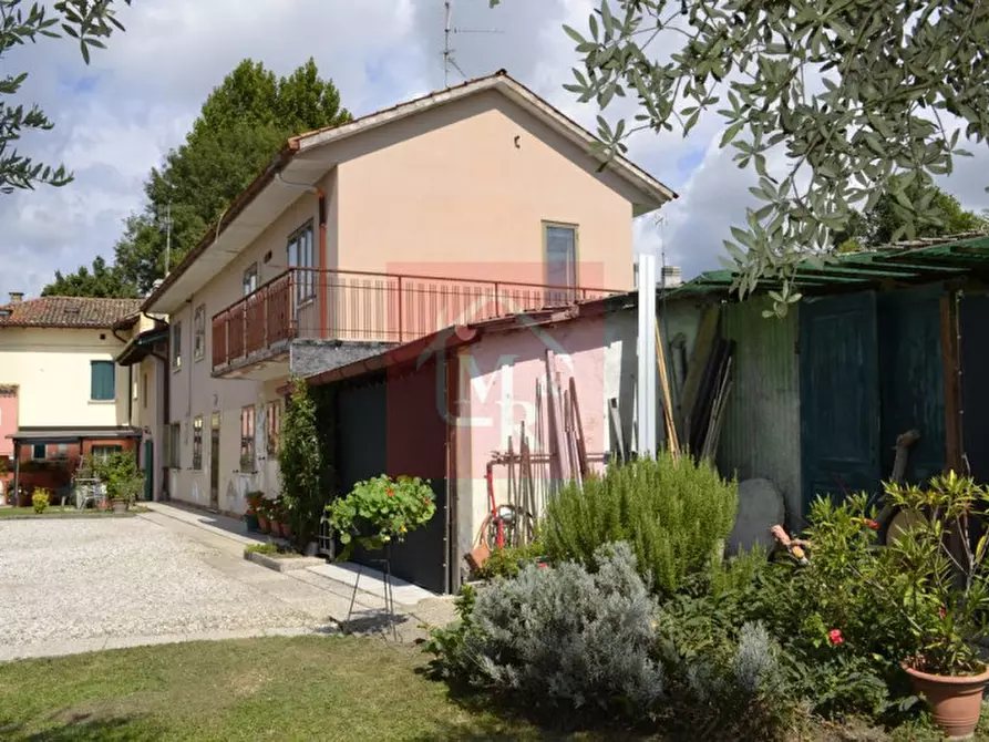 Immagine 7 di Villetta a schiera in vendita  a San Giorgio Di Nogaro