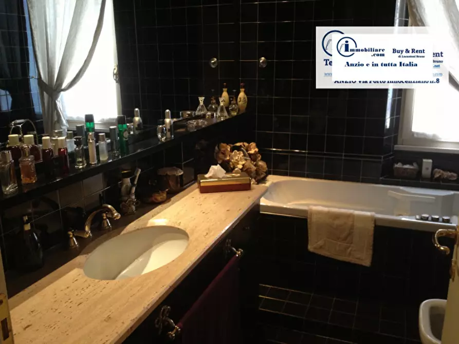 Immagine 9 di Appartamento in vendita  in PIAZZA PIA a Anzio