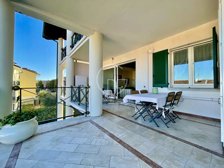 Immagine 3 di Appartamento in vendita  in Desenzano del Garda via villa del sole a Desenzano Del Garda
