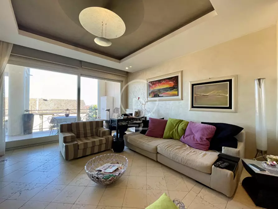 Immagine 5 di Appartamento in vendita  in Desenzano del Garda via villa del sole a Desenzano Del Garda