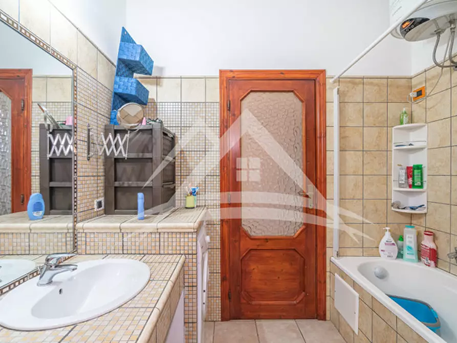 Immagine 36 di Appartamento in vendita  in Via Tuveri, 48 a Sorso