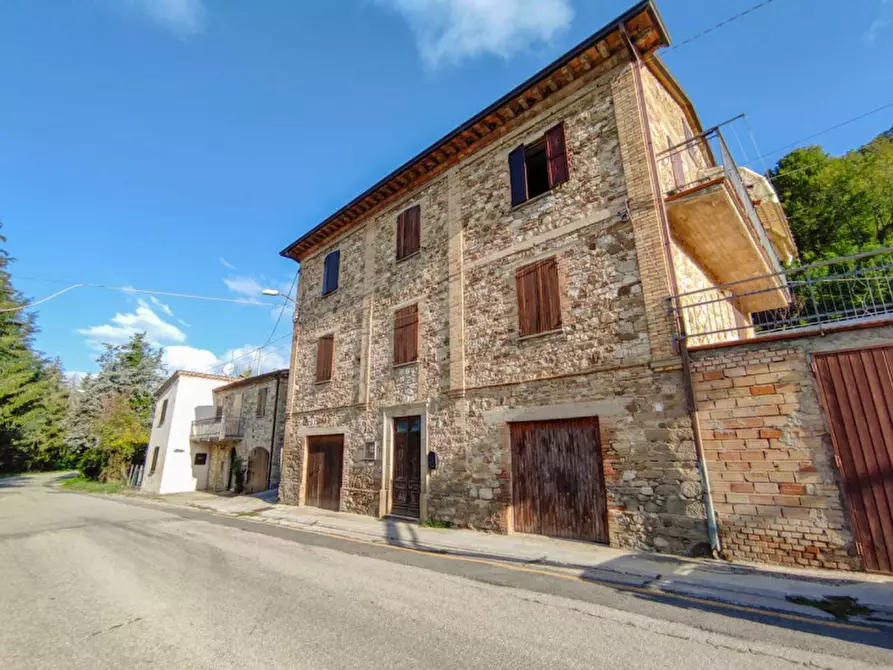Immagine 2 di Appartamento in vendita  in Località Ca' Oliviero a Piandimeleto
