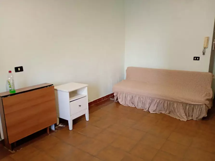 Immagine 11 di Monolocale in affitto  in via dei tribunali 197 a Napoli