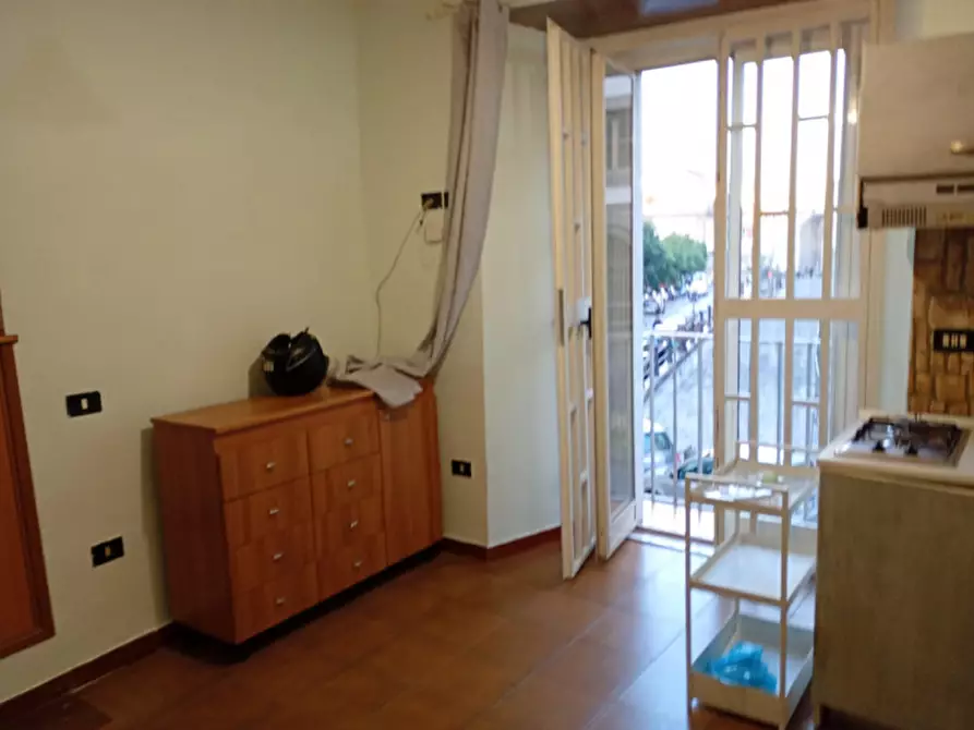 Immagine 28 di Monolocale in affitto  in via dei tribunali 197 a Napoli