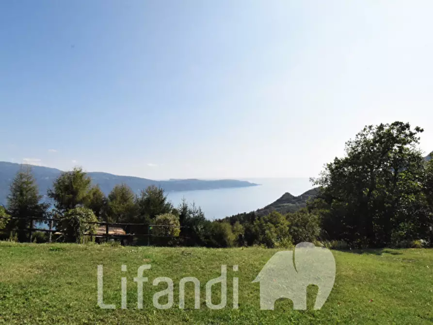 Immagine 2 di Rustico / casale in vendita  a Gargnano