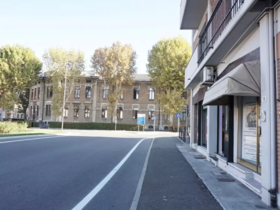 Immagine 5 di Ufficio in vendita  in piazzale vittorio veneto, 11 a Colorno
