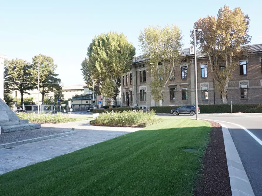 Immagine 10 di Ufficio in vendita  in piazzale vittorio veneto, 11 a Colorno