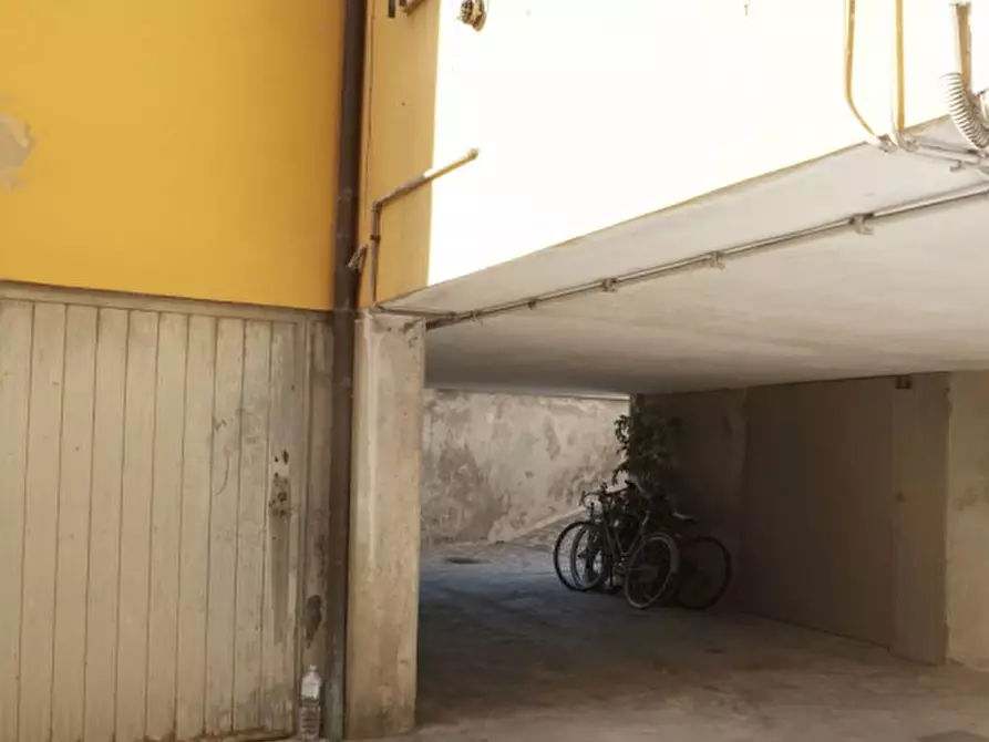 Immagine 19 di Ufficio in vendita  in piazzale vittorio veneto, 11 a Colorno