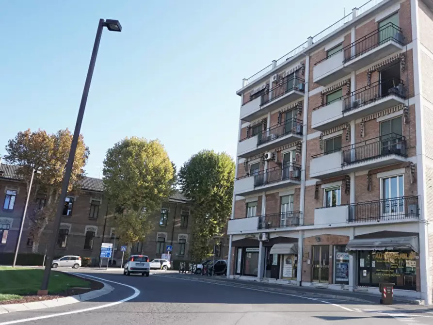 Immagine 20 di Ufficio in vendita  in piazzale vittorio veneto, 11 a Colorno