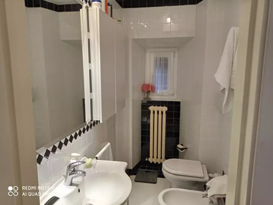 Immagine 11 di Appartamento in vendita  in Corso Giovanni Amendola a Ancona