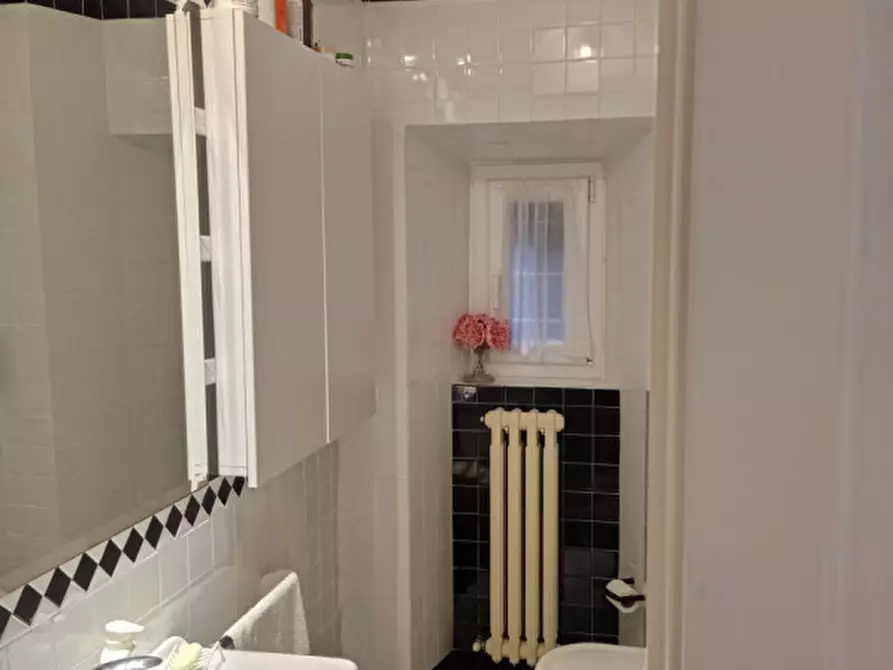 Immagine 12 di Appartamento in vendita  in Corso Giovanni Amendola a Ancona