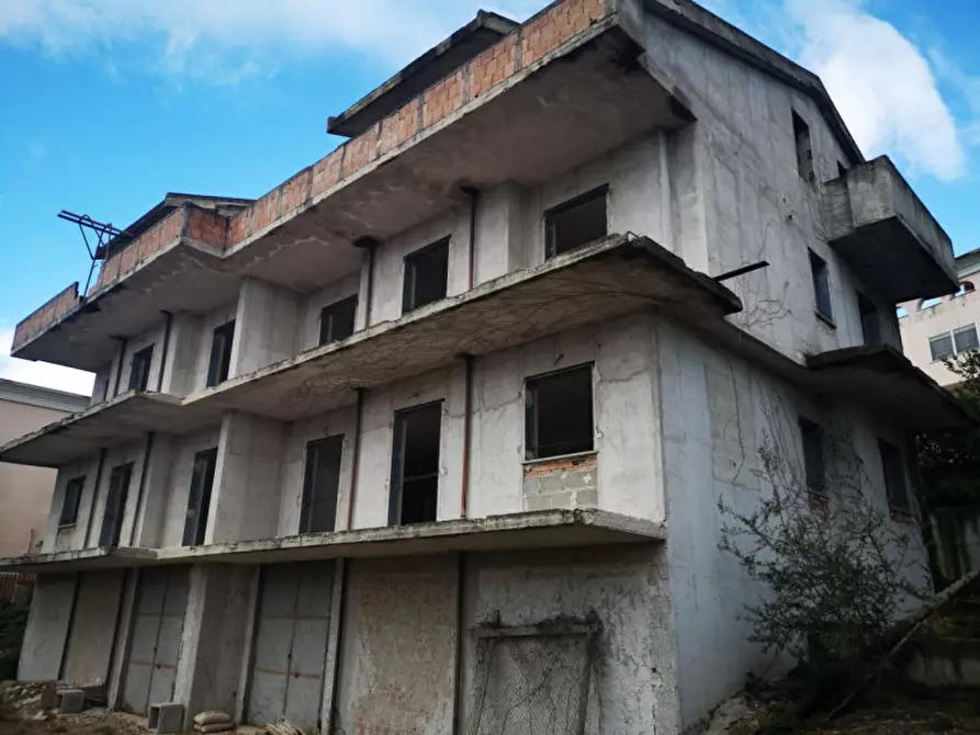 Immagine 12 di Casa bifamiliare in vendita  in Via La torre a Eboli