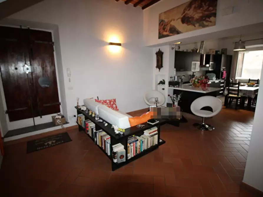Immagine 1 di Appartamento in vendita  in via isidoro del lungo a Montevarchi
