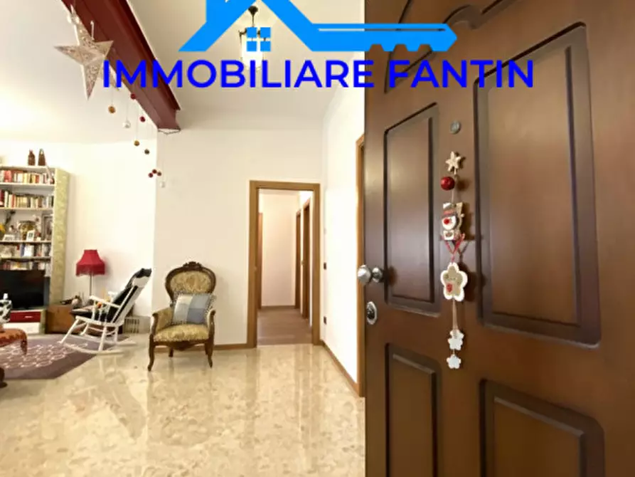 Immagine 1 di Appartamento in vendita  in via Zaniol a Treviso
