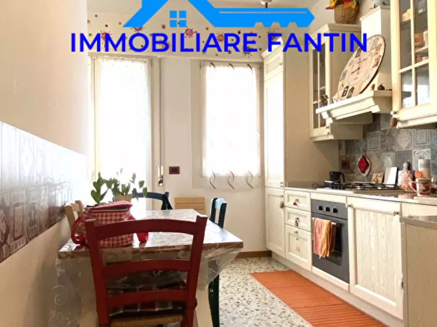 Immagine 12 di Appartamento in vendita  in via Zaniol a Treviso