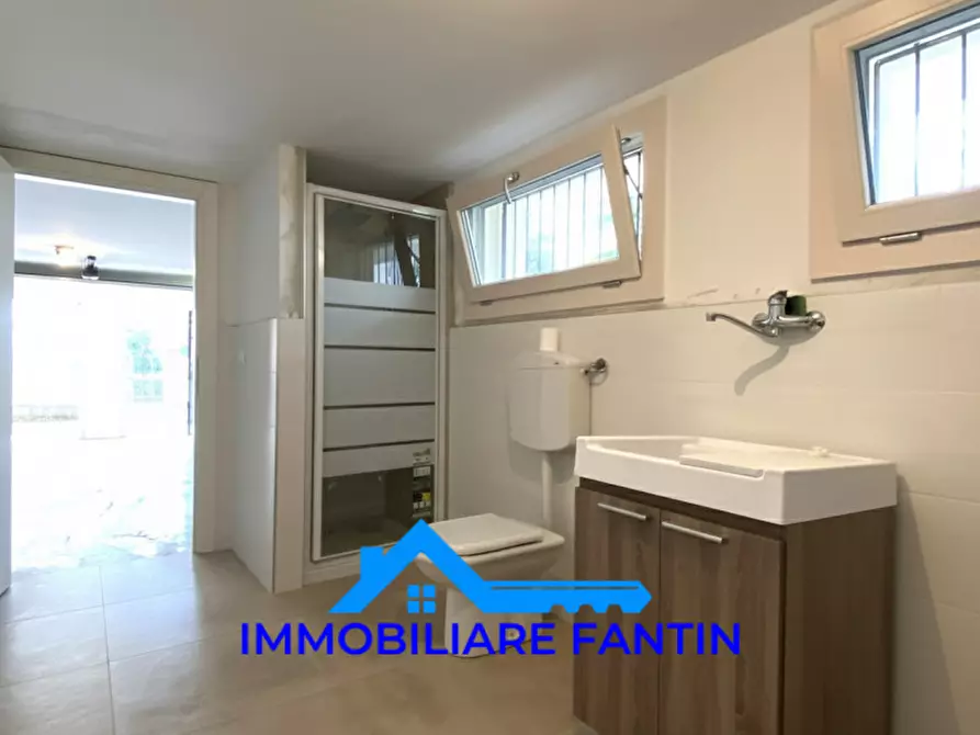 Immagine 18 di Appartamento in vendita  in via Zaniol a Treviso