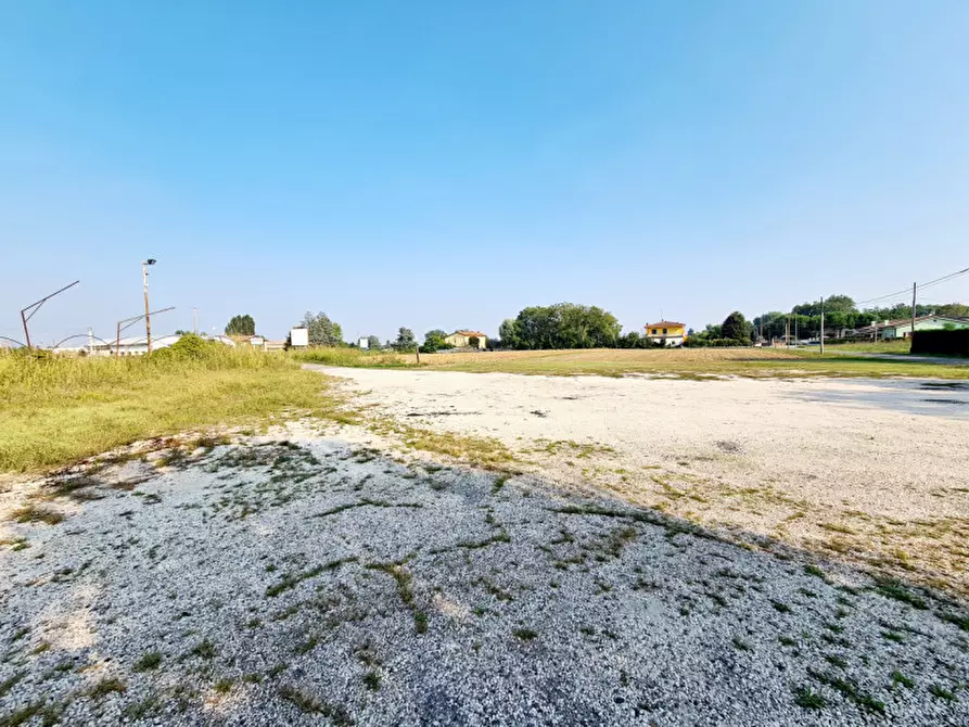 Immagine 8 di Agriturismo in vendita  in VIA POSTALE VECCHIA EST a Borgo Veneto