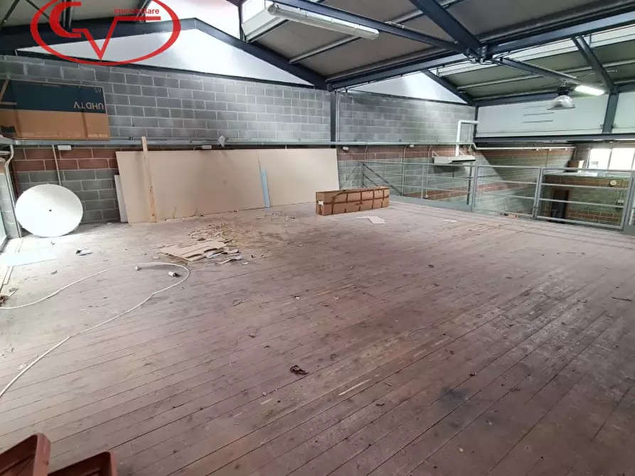 Immagine 5 di Capannone industriale in vendita  a Montevarchi