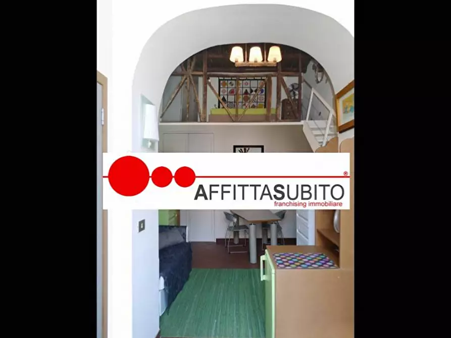 Immagine 1 di Appartamento in affitto  in Vico belle donne a Napoli