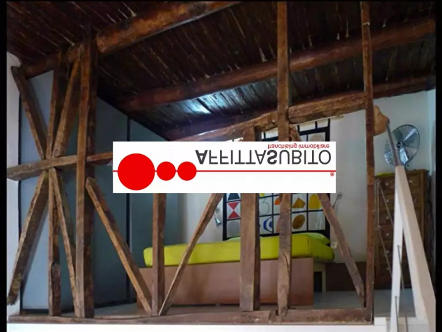 Immagine 4 di Appartamento in affitto  in Vico belle donne a Napoli