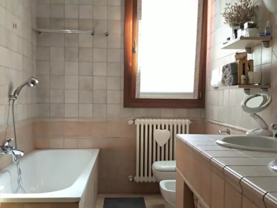 Immagine 12 di Appartamento in vendita  in Corso Mazzini a Arzignano