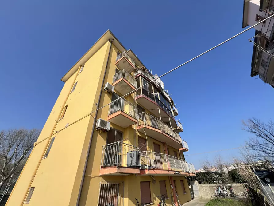 Immagine 2 di Appartamento in vendita  in Via Persica a Chioggia