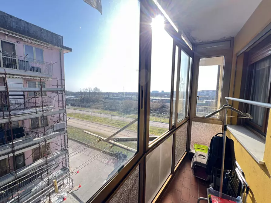 Immagine 8 di Appartamento in vendita  in Via Persica a Chioggia