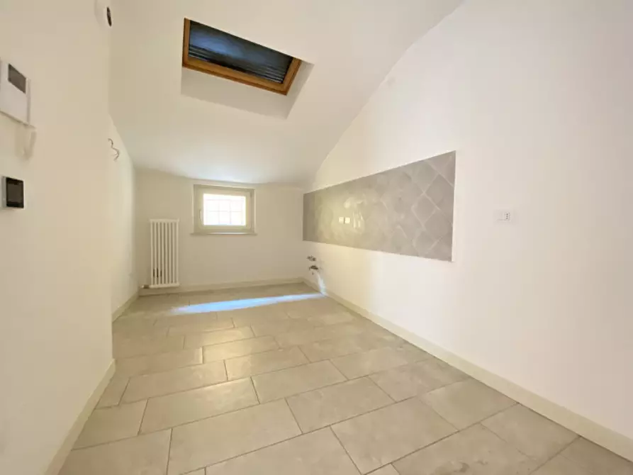 Immagine 3 di Appartamento in affitto  in rigaste san zeno 13 a Verona