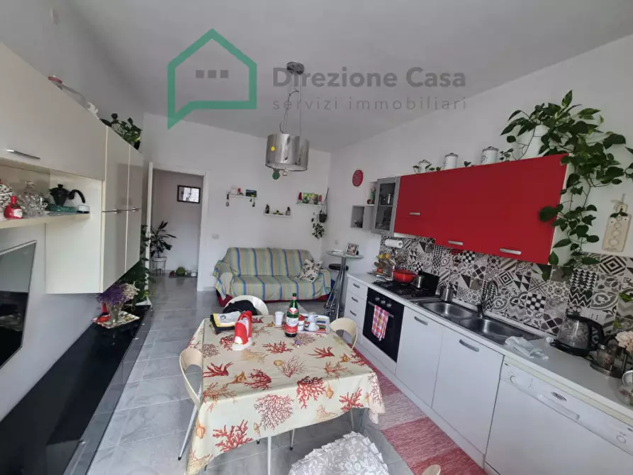 Immagine 12 di Appartamento in vendita  in Via Giuseppe Palmieri a Napoli