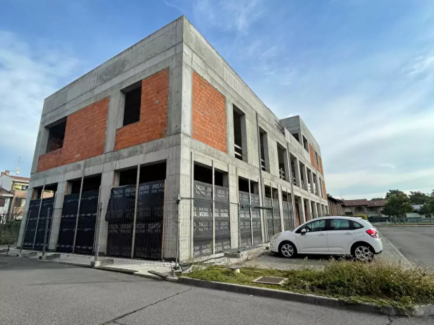 Immagine 5 di Palazzo in vendita  in Viale della Resistenza a Mazzano