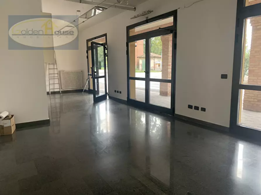 Immagine 12 di Negozio in affitto  in Via Canaletto a Minerbio