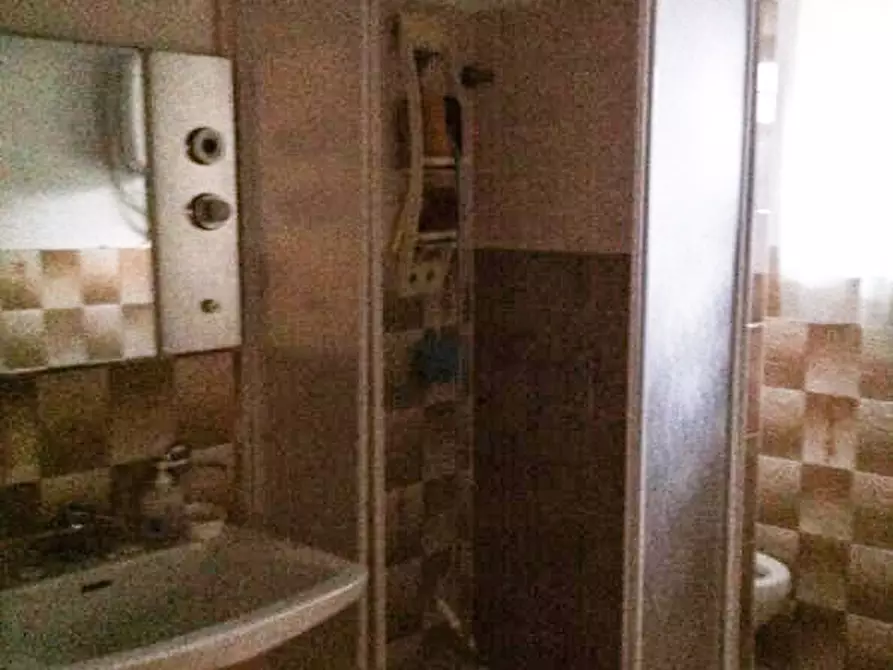 Immagine 8 di Rustico / casale in vendita  in Via Petrazzini a Crespadoro