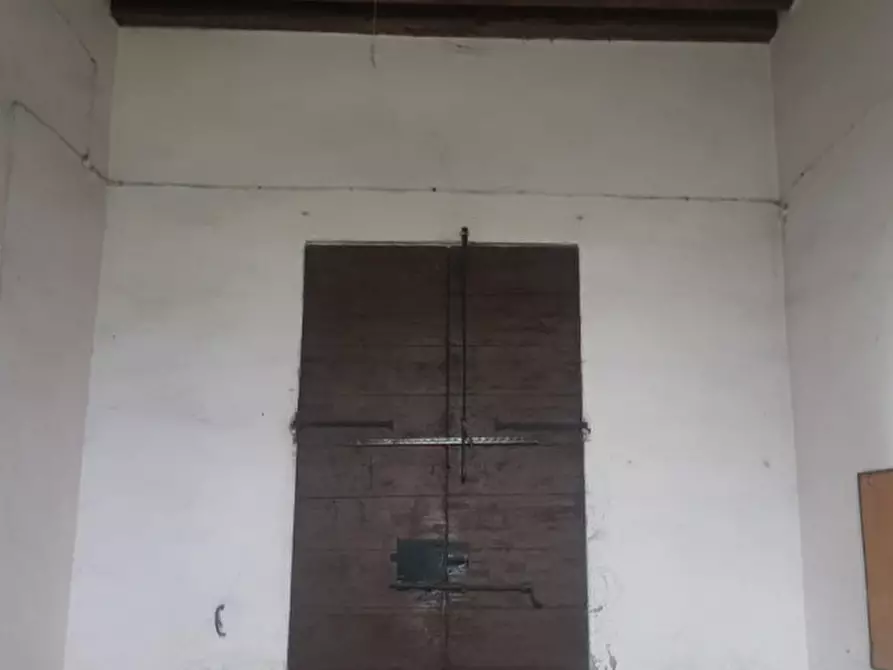 Immagine 9 di Rustico / casale in vendita  a Padova