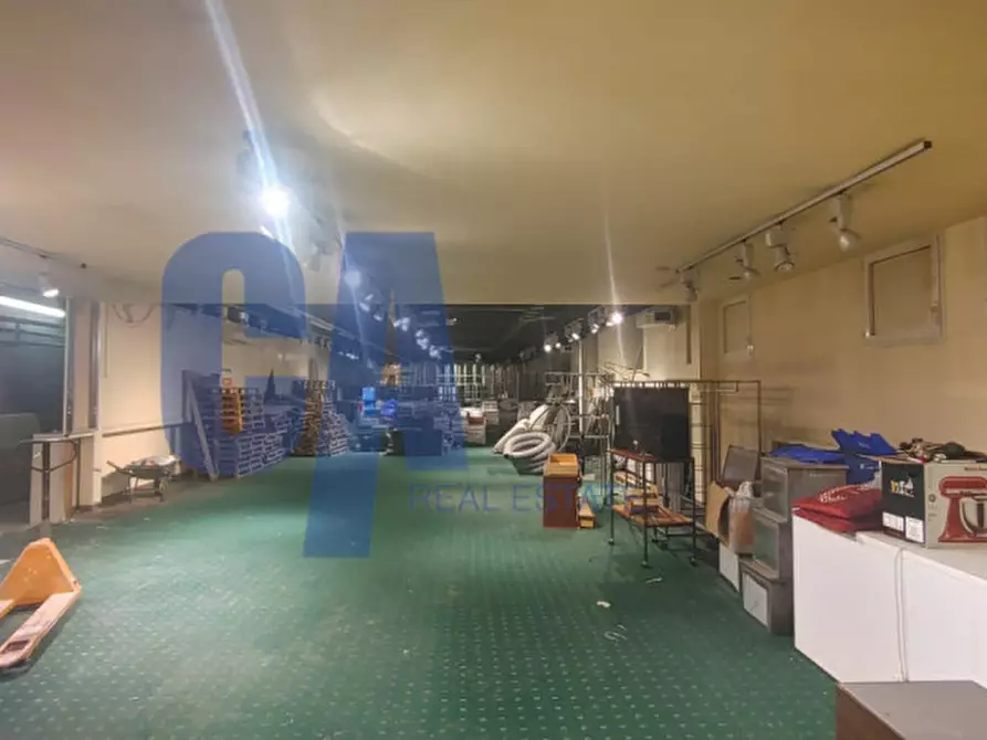 Immagine 17 di Negozio in affitto  in VIALE LANCETTI a Milano