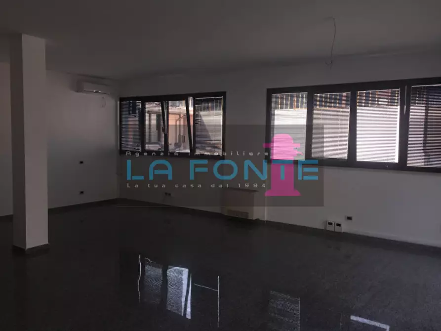 Immagine 3 di Negozio in affitto  a Noventa Padovana