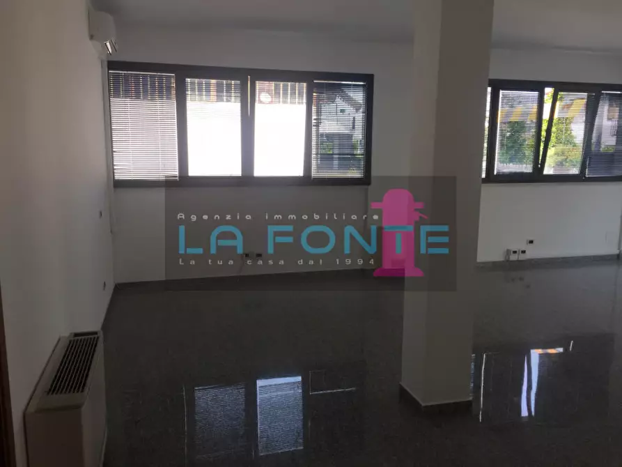 Immagine 4 di Negozio in affitto  a Noventa Padovana