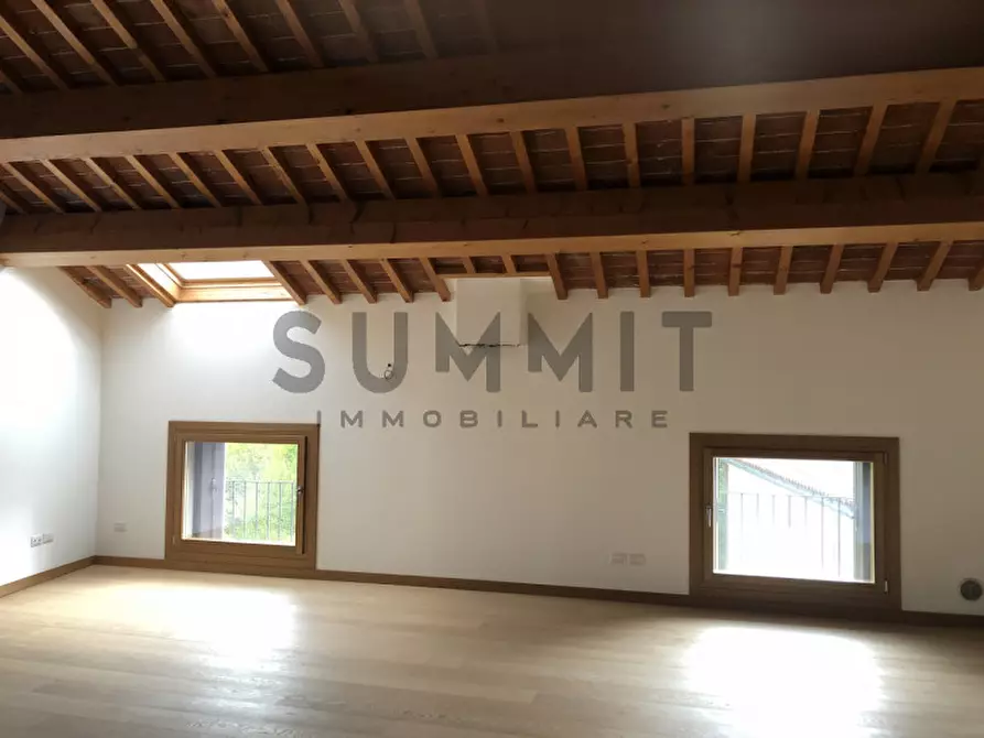 Immagine 3 di Appartamento in vendita  in schio a Schio