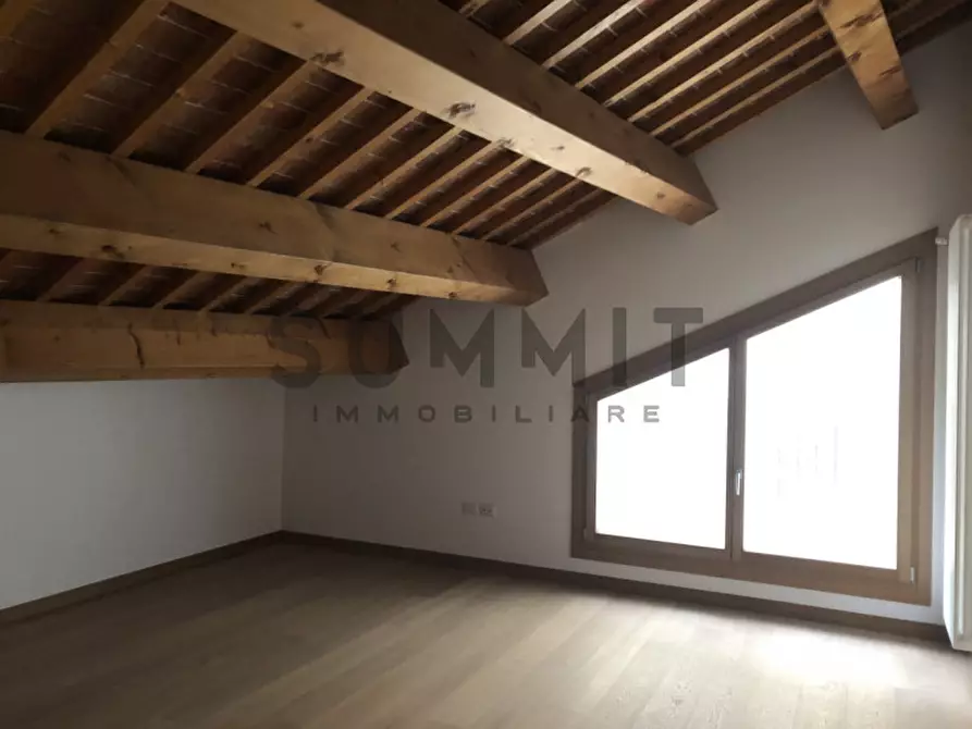 Immagine 8 di Appartamento in vendita  in schio a Schio